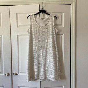 Dana Buchman Large White Lace Pattern Dress